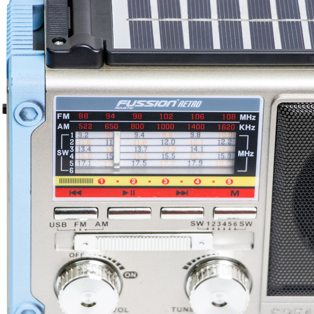 Radio Retro con Panel Solar